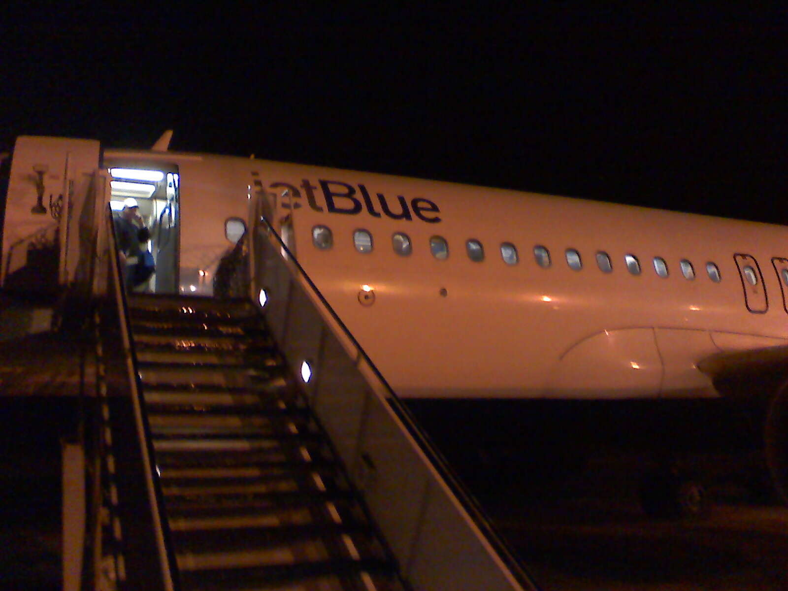 U.S. Airlines Add New Domestic Routes as Leisure Travel Demand Grows